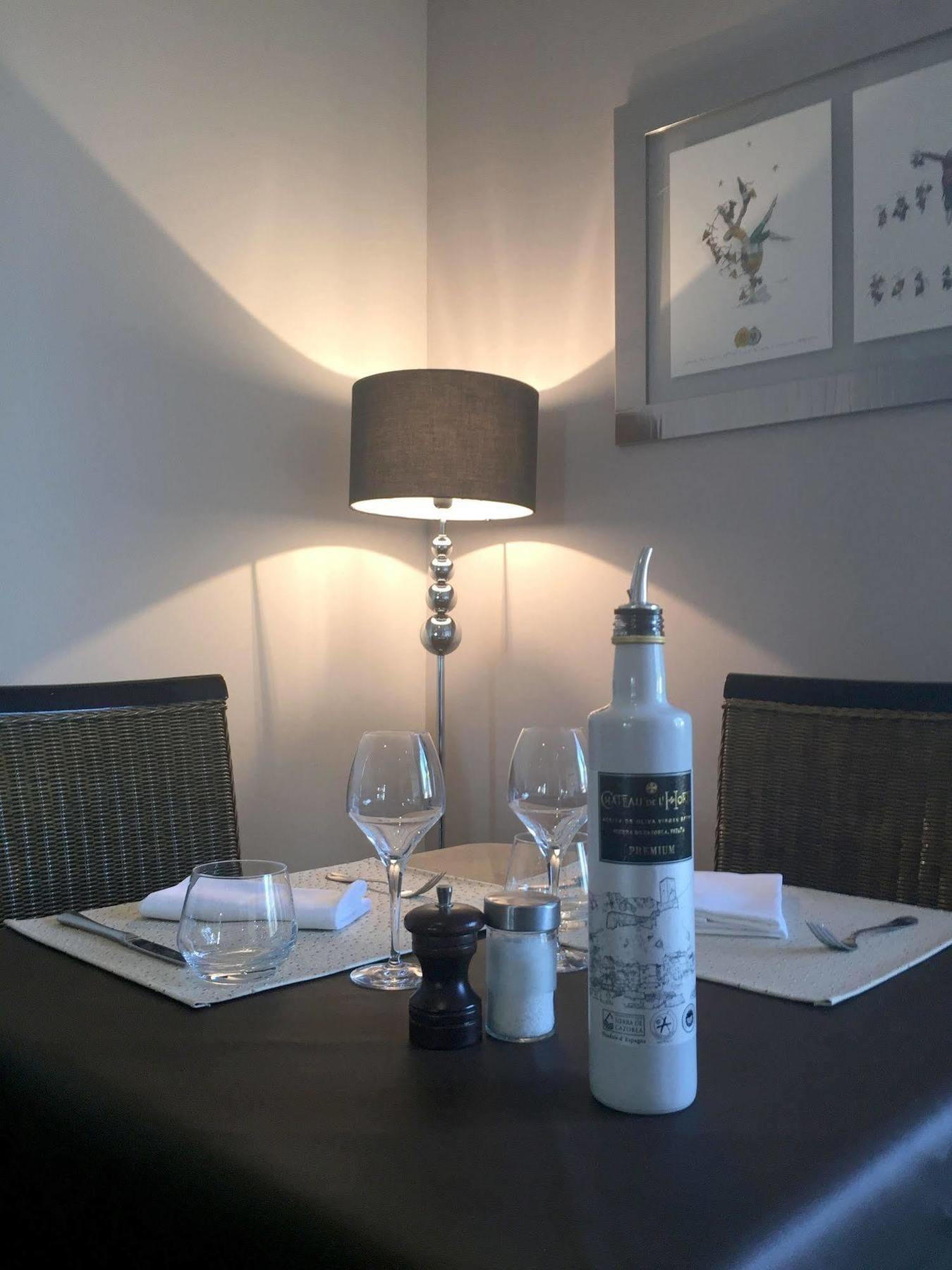 Lézignan-Corbières 国际之家花园畔旅馆酒店 外观 照片